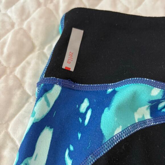 Zella Capri Leggings Women’s S Low Rise 21” Activewear Yoga Workout Pants - Picture 7 of 7